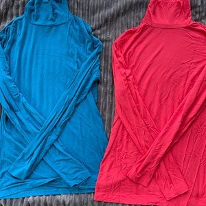 Set of two CuddlDuds turtlenecks- size medium